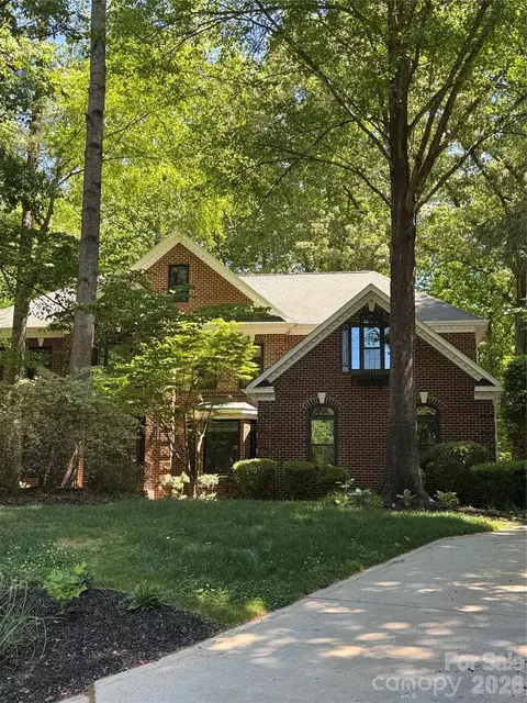 3109 Shady Knoll Ct, Clover, SC 29710