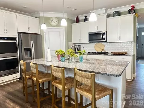 Kitchen - 4450 Streamside Rd, Denver, NC 28037 photo 4 of 4