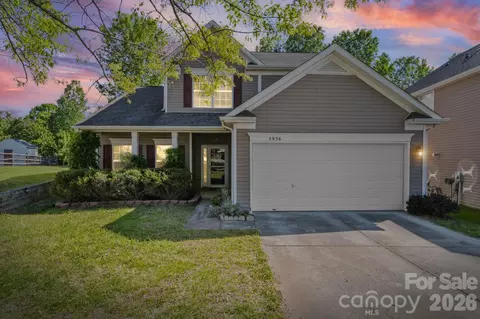 2056 Moss Creek Dr, Harrisburg, NC 28075