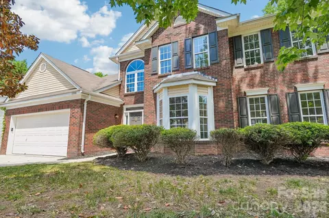 7206 Sweetfield Dr, Huntersville, NC 28078