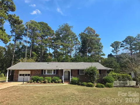 620 Mcdowell Dr, Chester, SC 29706