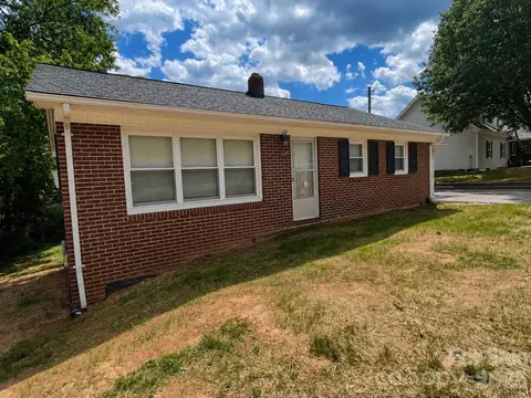 443 Pads Rd, Wilkesboro, NC 28697