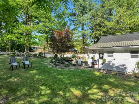 Exterior - 289 Carson St, Tryon, NC 28782 photo 6 of 10