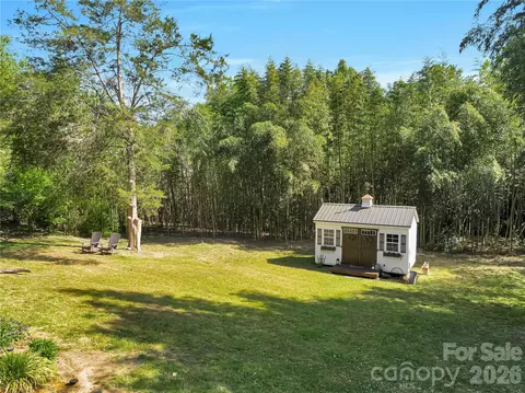 Exterior - 289 Carson St, Tryon, NC 28782 photo 5 of 10