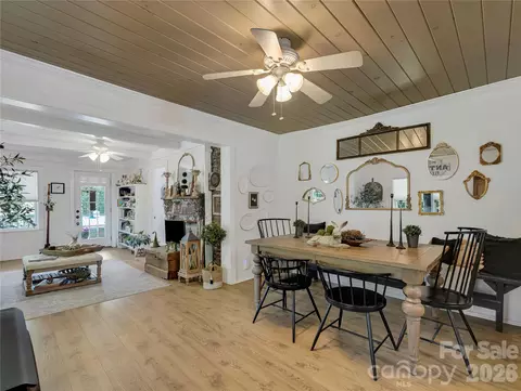 Dining - 289 Carson St, Tryon, NC 28782 photo 1 of 4