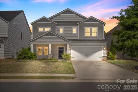 2017 Saxon Pl, Fort Mill, SC 29715