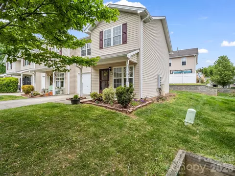 64 Lanceford Cir, Fletcher, NC 28732