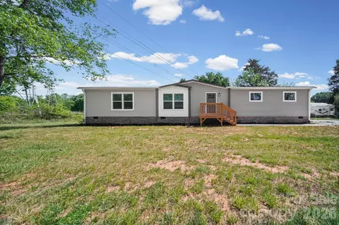 117 Whites Mill Rd, Statesville, NC 28677