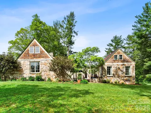 84 Arthur Rd, Asheville, NC 28806