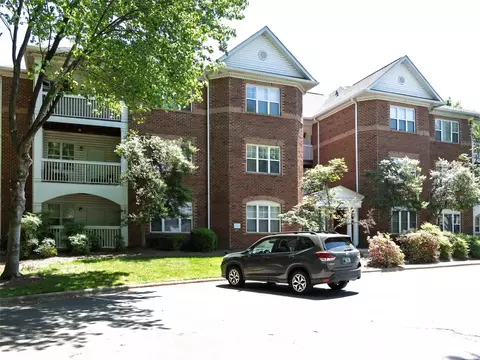 5609 Fairview 3 Rd #3, Charlotte, NC 28209