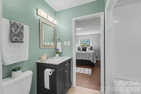 Bath - 160 Canter Ln, Sylva, NC 28779 photo 1 of 2