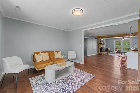 Living - 160 Canter Ln, Sylva, NC 28779 photo 4 of 4