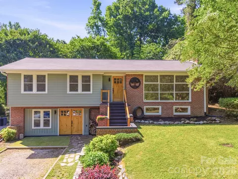 1321 Saluda River Dr, West Columbia, SC 29169