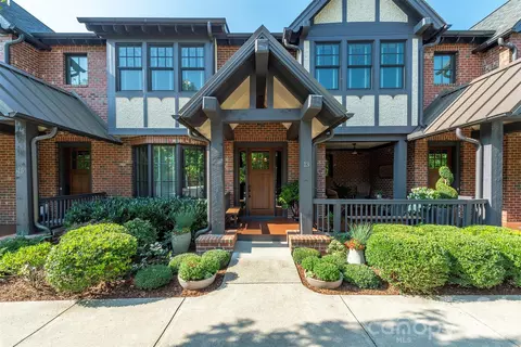 13 Fitzgerald Rd, Black Mountain, NC 28711