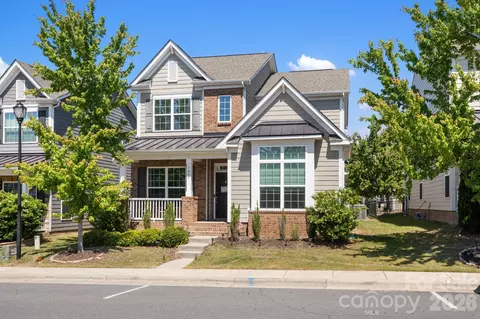 5077 Waterloo Dr, Fort Mill, SC 29708