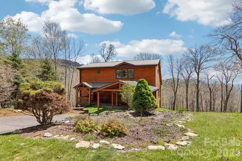 186 Cottage Ln, Mars Hill, NC 28754