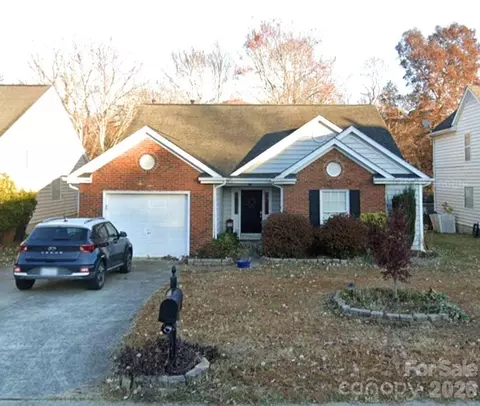 526 Carlisle Dr, Indian Trail, NC 28079