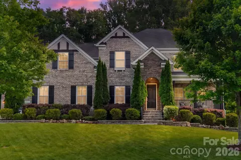 302 Tallow Tree Ct, Waxhaw, NC 28173