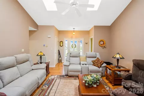 Other - 548 Thunder Rd, Brevard, NC 28712 photo 2 of 20