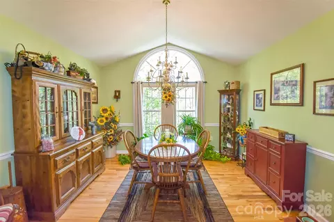 Dining - 548 Thunder Rd, Brevard, NC 28712 photo 1 of 2