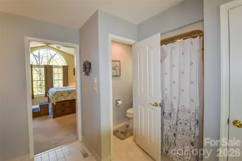 Bath - 548 Thunder Rd, Brevard, NC 28712 photo 2 of 4