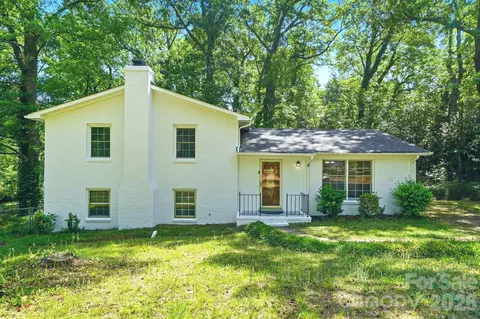 1412 Rama Rd, Charlotte, NC 28211