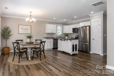 38 Old County Home Rd, Asheville, NC 28806