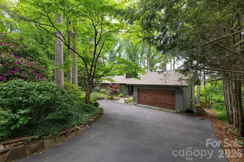 107 Buffalo Trl, Asheville, NC 28805