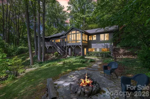 107 Buffalo Trl, Asheville, NC 28805