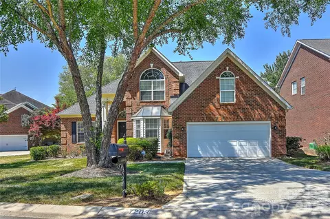 7203 Rea Croft Dr, Charlotte, NC 28226