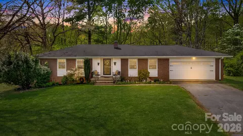 37 Duck Dr, Mars Hill, NC 28754