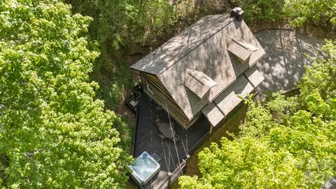155 Spivey Mountain Rd, Asheville, NC 28806