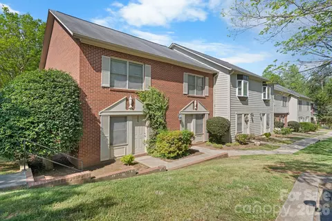 239 13th Avenue Nw 6 Pl NW #6, Hickory, NC 28601