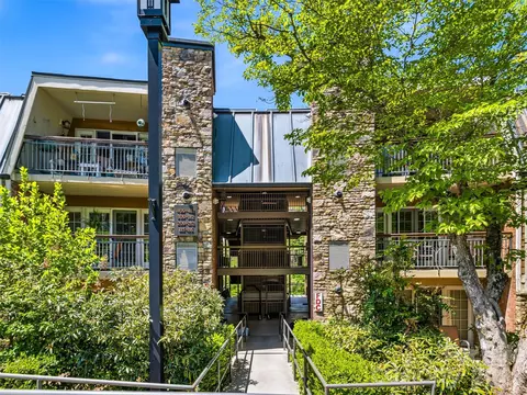 210 Bowling Park Rd, Asheville, NC 28803