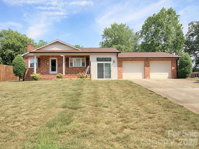 1005 Forest Park Dr, Statesville, NC 28677