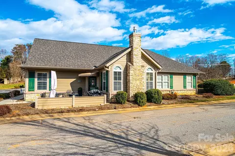 823 Wynnshire C Dr #C, Hickory, NC 28601