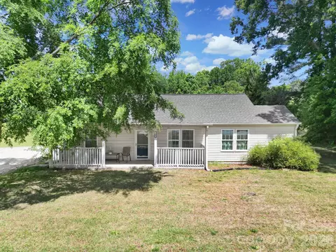 184 Fairhill Rd, Heath Springs, SC 29058