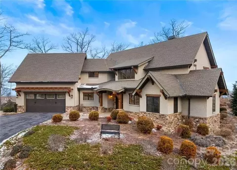 32 Crockett Ridge Rd, Black Mountain, NC 28711