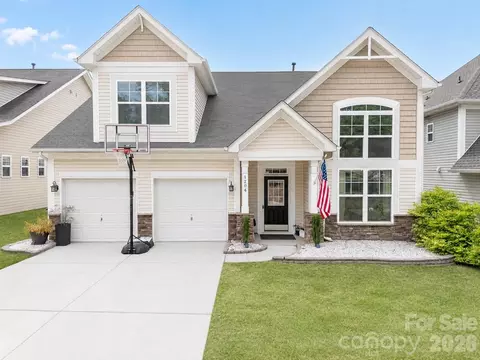 1204 Woodglen Ln, Matthews, NC 28104