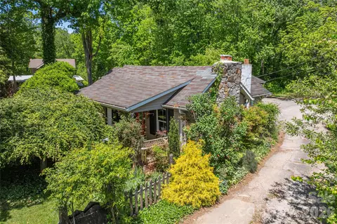 14 Murray Ln, Asheville, NC 28806