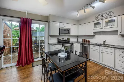 911 21st Ne 911 Ave NE #911, Hickory, NC 28601