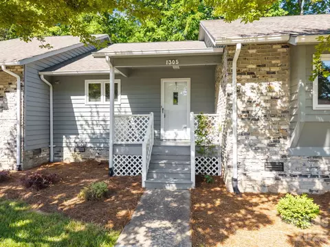 1305 Wellington Hills Cir, Salisbury, NC 28147