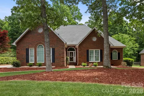 1320 Mill Race Ln, Matthews, NC 28104