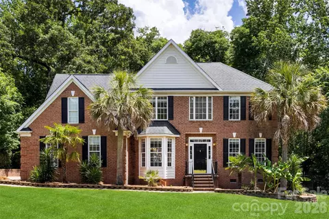 6520 Hollow Oak Dr, Mint Hill, NC 28227