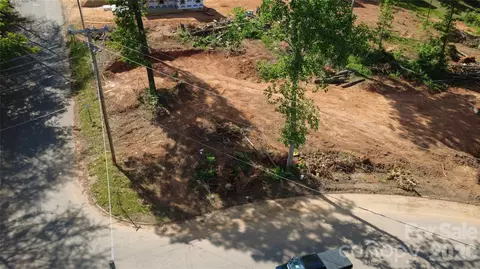 1528 Bristol 4 Rd #4, Statesville, NC 28677