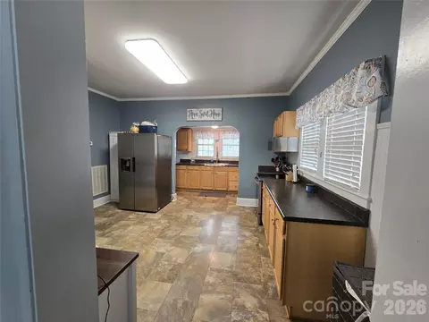 Kitchen - 214 E 10th St, Kannapolis, NC 28083 photo 1 of 2