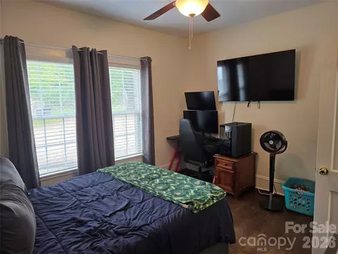 Bedroom - 214 E 10th St, Kannapolis, NC 28083 photo 2 of 3