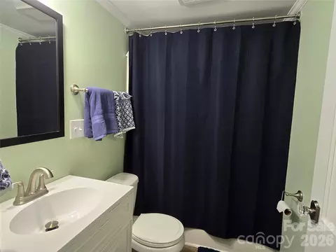 Bath - 214 E 10th St, Kannapolis, NC 28083 photo 1 of 1