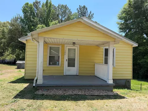 909 Cub St, Kannapolis, NC 28081