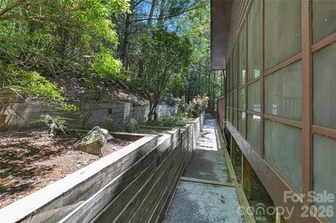 Exterior - 71 Elseetos Dr, Brevard, NC 28712 photo 6 of 9